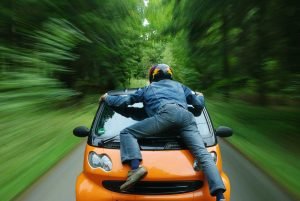 motorrijder op wagen